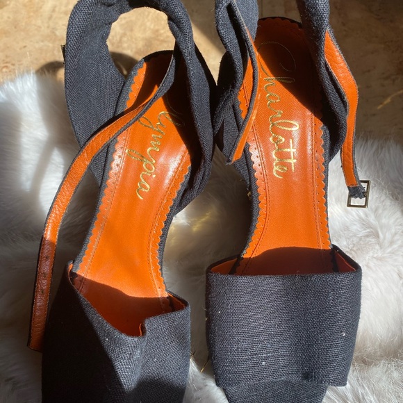 Wedge - Picture 5 of 6